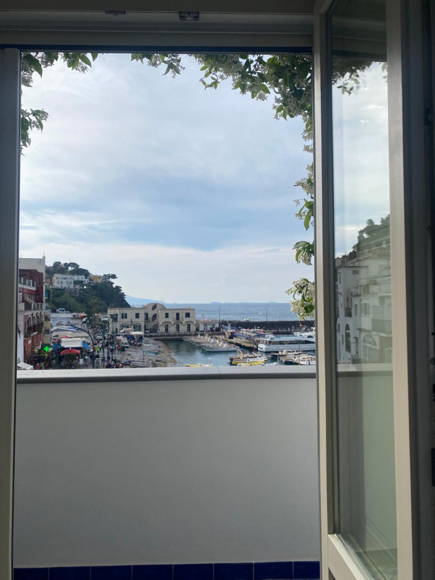 Appartement La Baia Di Napoli à Capri Extérieur photo